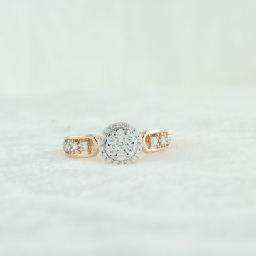 Classic Round Cluster Diamond Ring