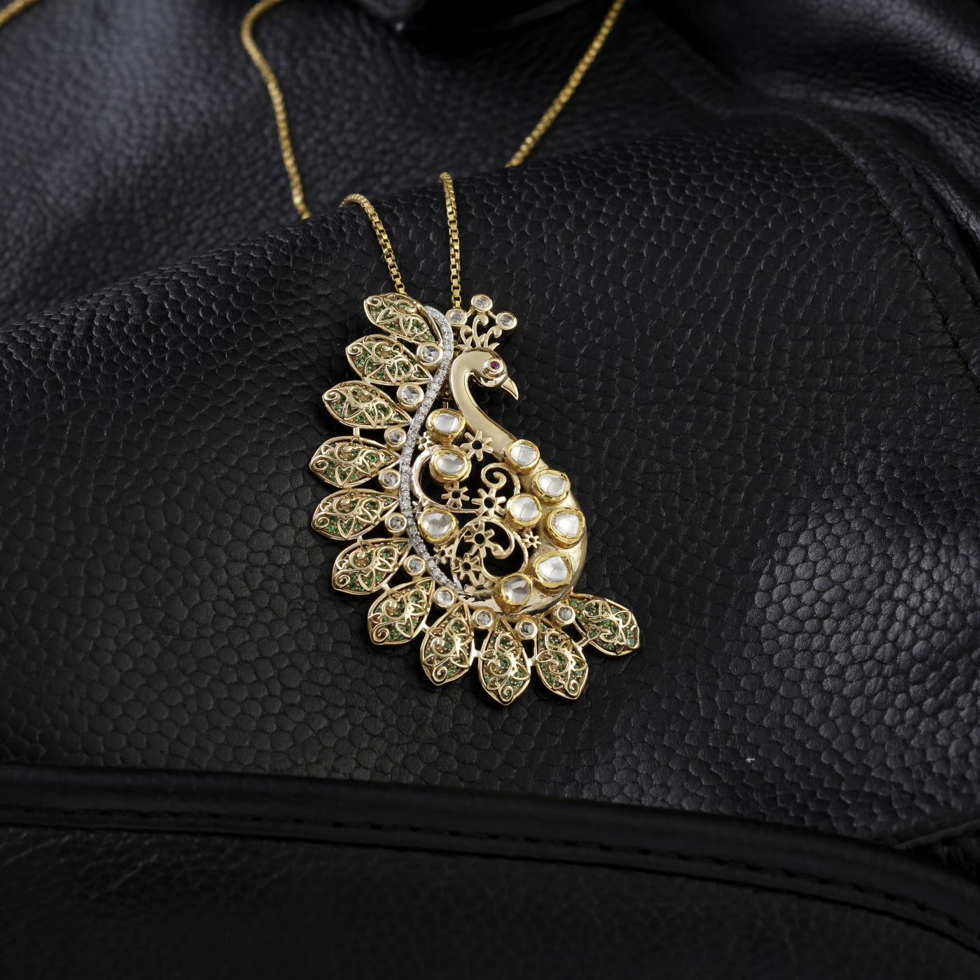 Majestic Peacock Kundan Pendant main product image
