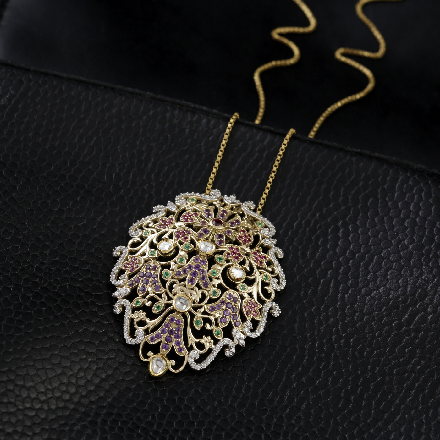 Royal Garden Trellis Pendant main product image