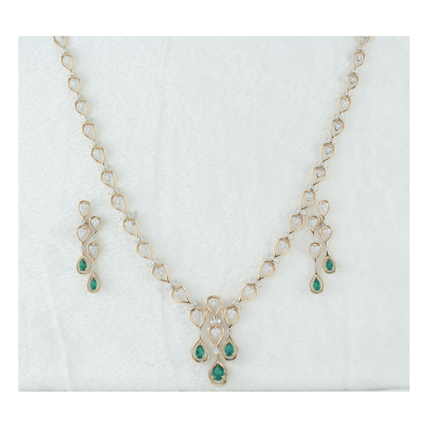 Emerald & Diamond Teardrop Necklace Set main product image